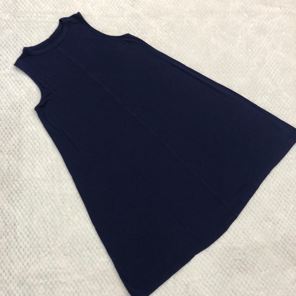 🟠 Navy Sleeveless Swing Dress